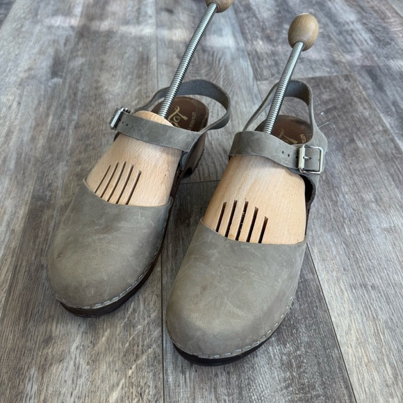 NWOT! Swedish Clogs Low Wood Taupe Oiled Nubuck Leather by Lotta’s - Size 41 - Picture 9 of 11